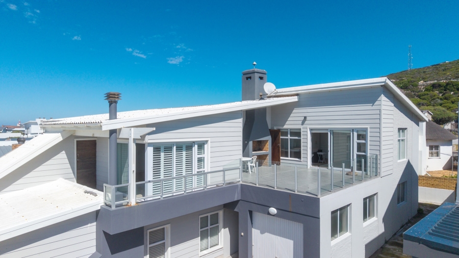 6 Bedroom Property for Sale in Agulhas Western Cape